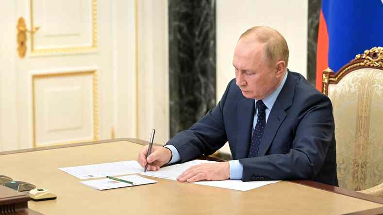 Президент РФ поручил МГУ создать морскую биостанцию на Сахалине